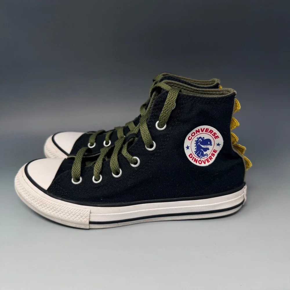 Converse‎ Dinoverse Chuck Taylor All Star Junior Size 2 Black High Top 665349C